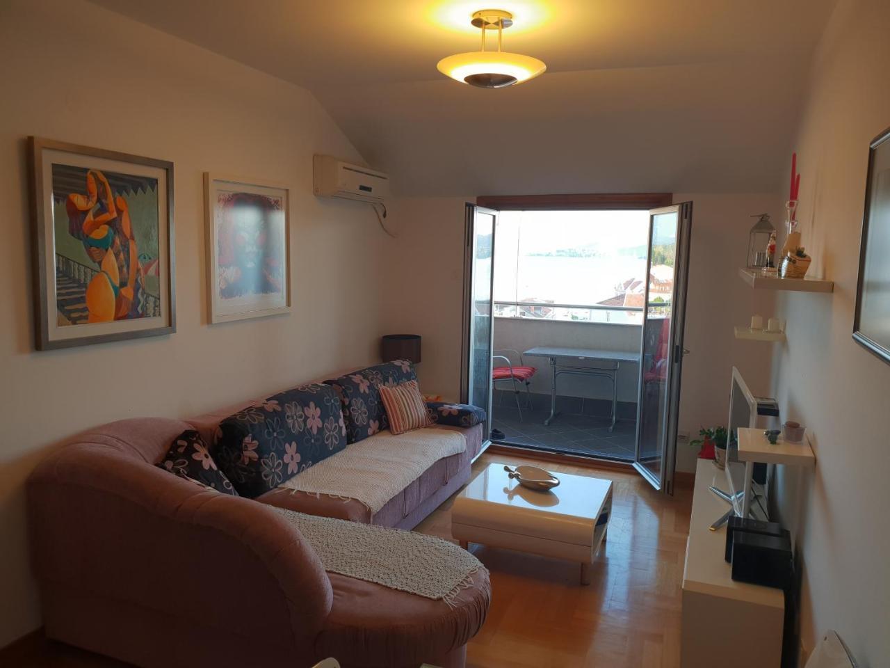Vb Apartmani Tivat Zewnętrze zdjęcie